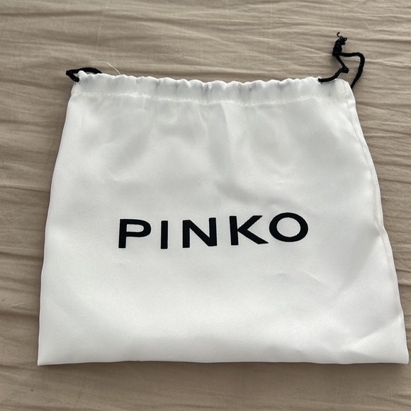 Pinko genuine leather belt never worn - Picture 5 of 5